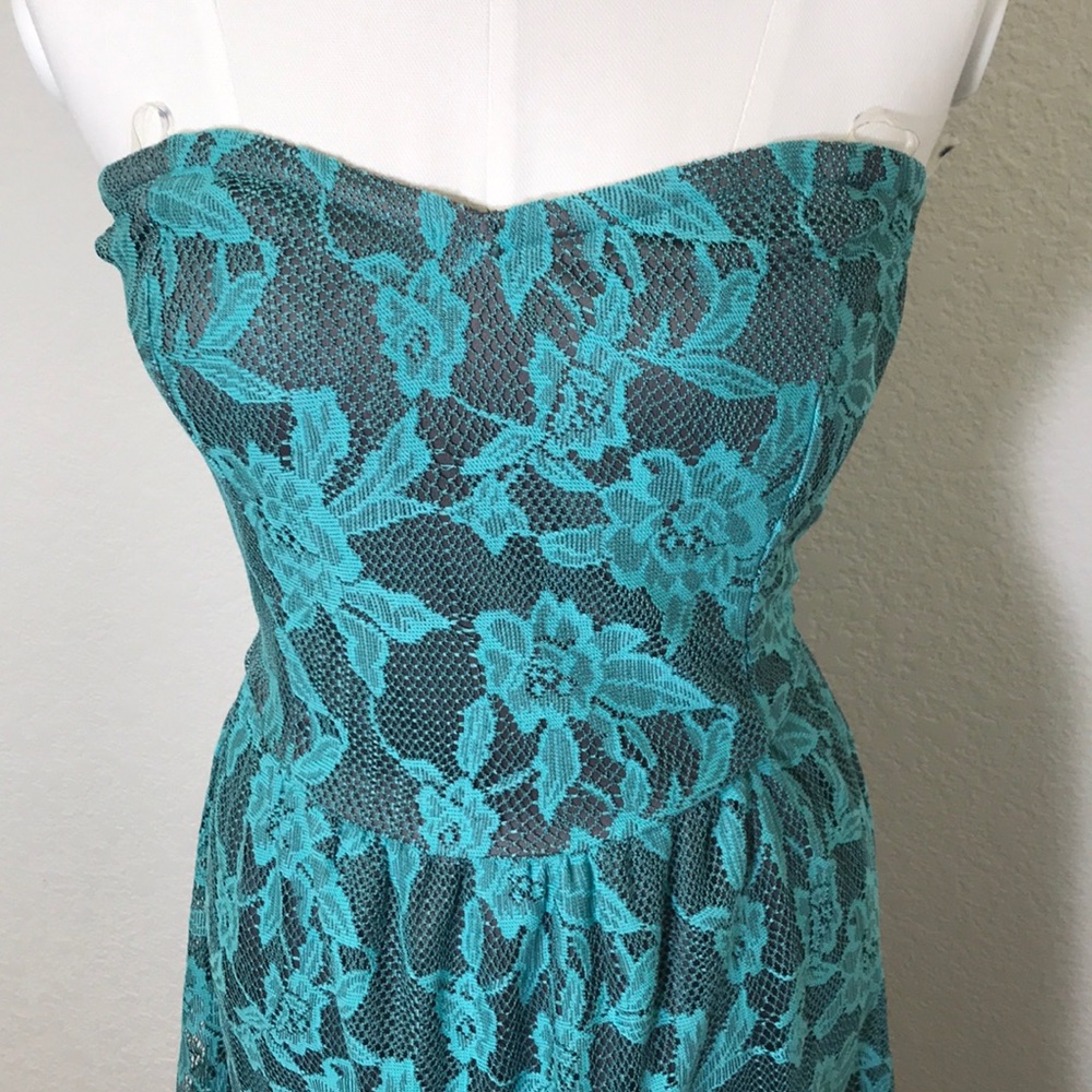 Sleeveless dress